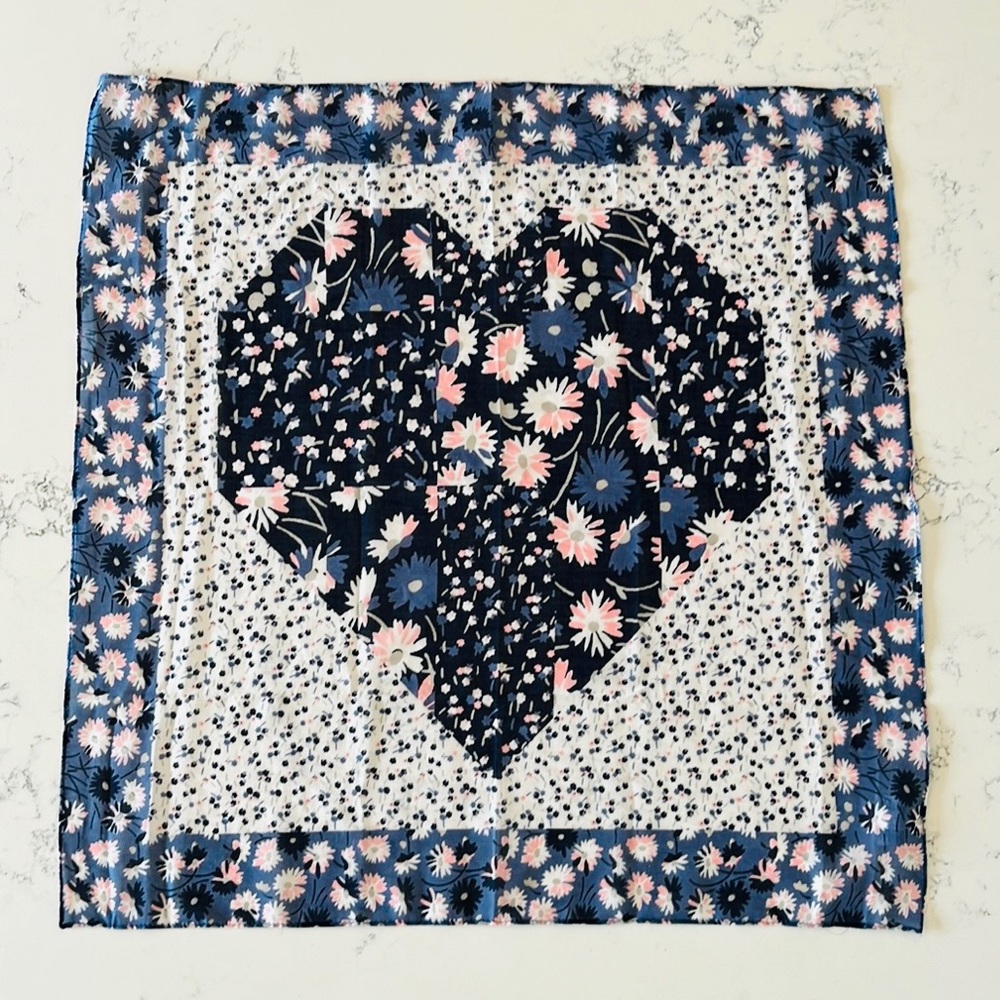 Madewell 100% Cotton Heart Bandana - Picture 1 of 15